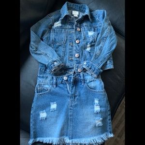 2 Piece - Little Girls Denim Jacket & Matching Skirt🙂🌸